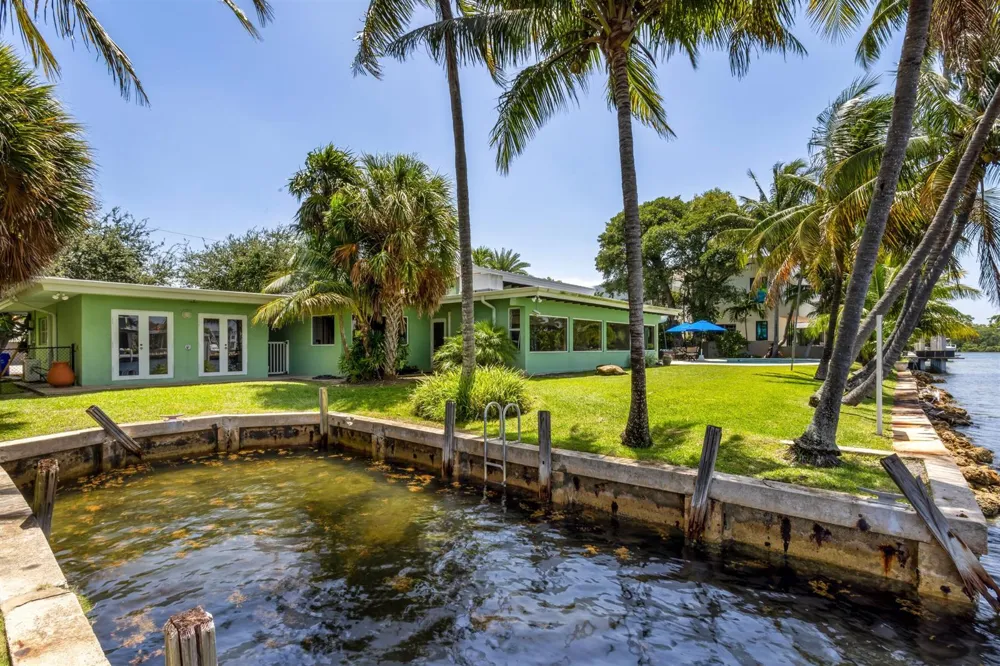 2605 RIVERSIDE DRIVE Pompano Beach, FL 33062