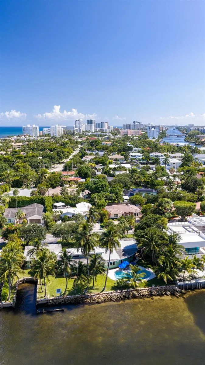 2605 RIVERSIDE DRIVE Pompano Beach, FL 33062