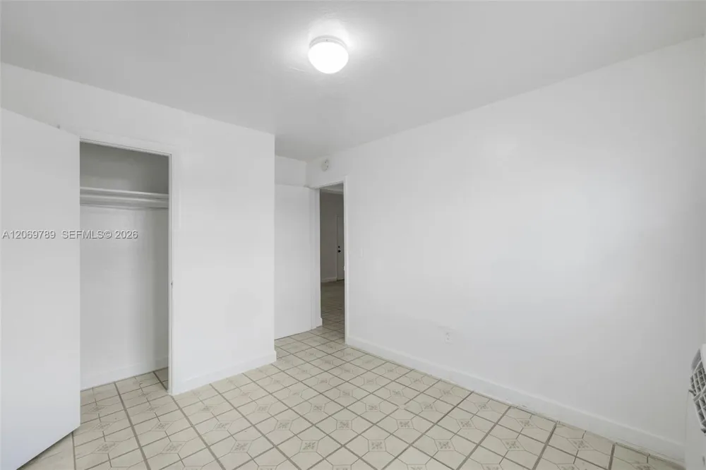 126 SW 18th Ave #4 Miami, FL 33135
