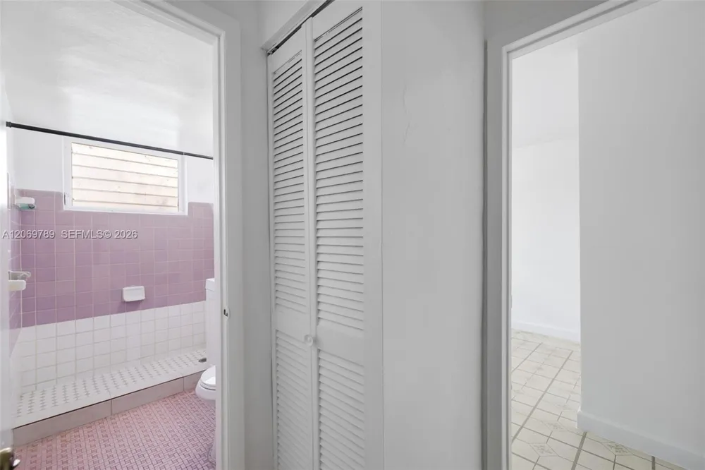 126 SW 18th Ave #4 Miami, FL 33135