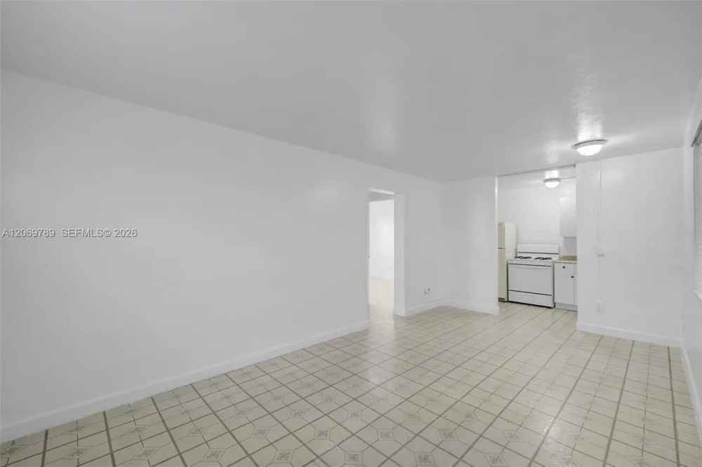 126 SW 18th Ave #4 Miami, FL 33135