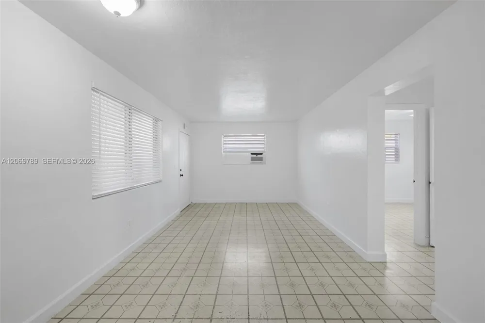 126 SW 18th Ave #4 Miami, FL 33135