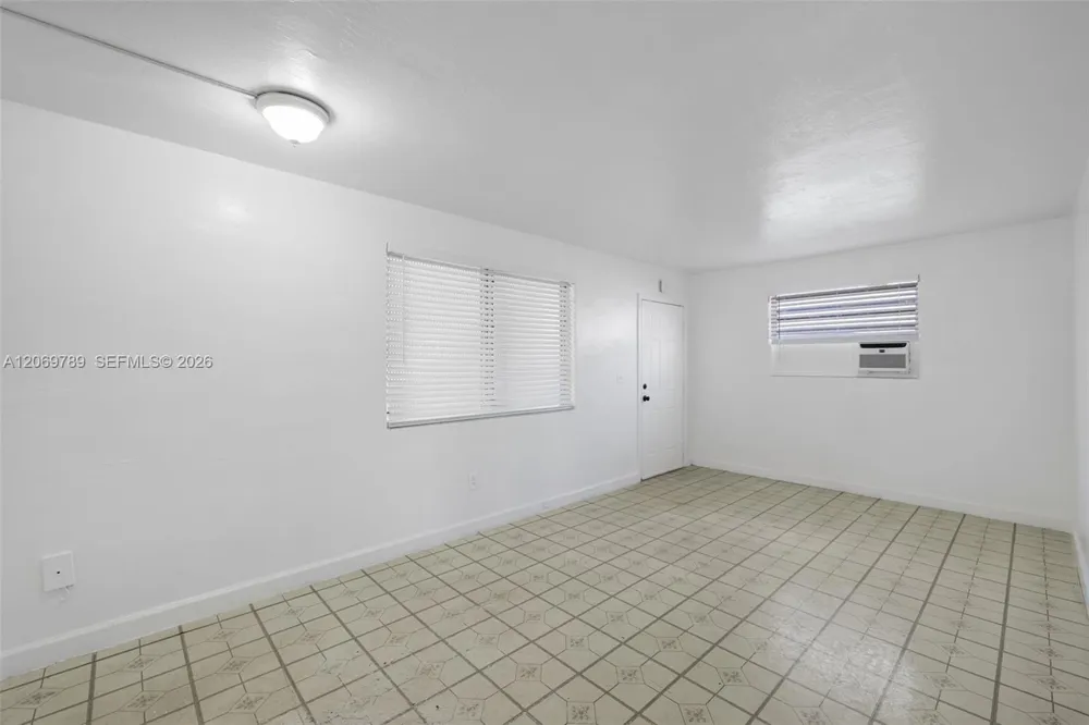 126 SW 18th Ave #4 Miami, FL 33135