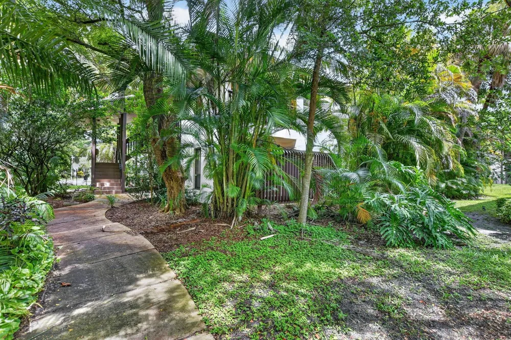 9364 Sable Ridge Circle #D Boca Raton, FL 33428