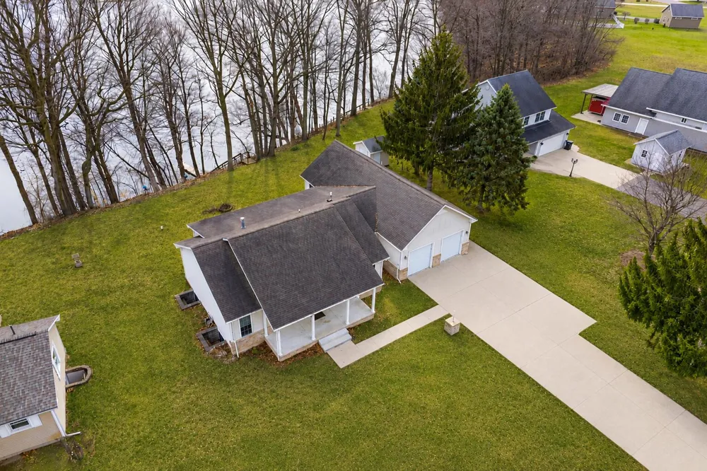 3220 Fairhaven Drive Allegan Township, MI 49010
