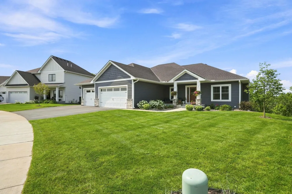 27200 Petes Hill Trail Elko New Market, MN 55020