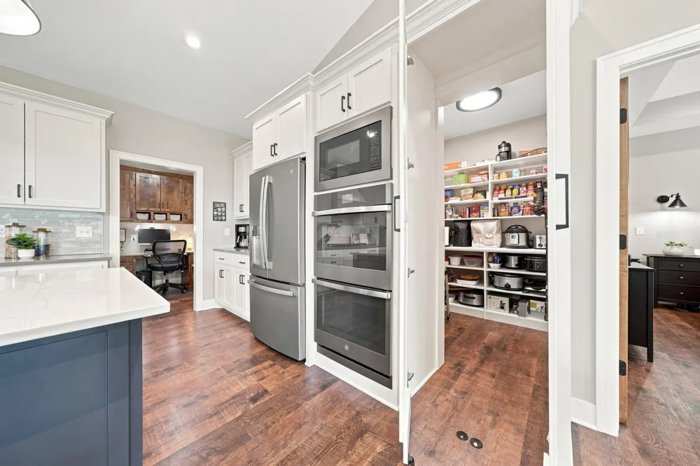 27200 Petes Hill Trail Elko New Market, MN 55020