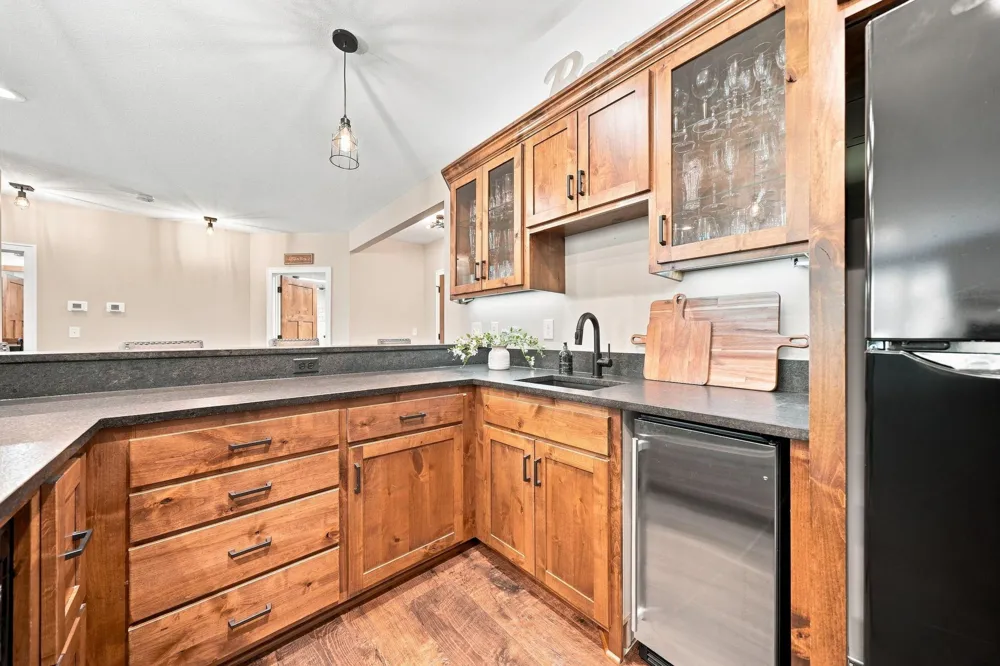 27200 Petes Hill Trail Elko New Market, MN 55020