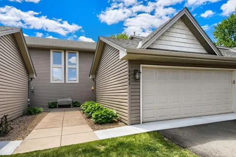 8862 Cottonwood Lane