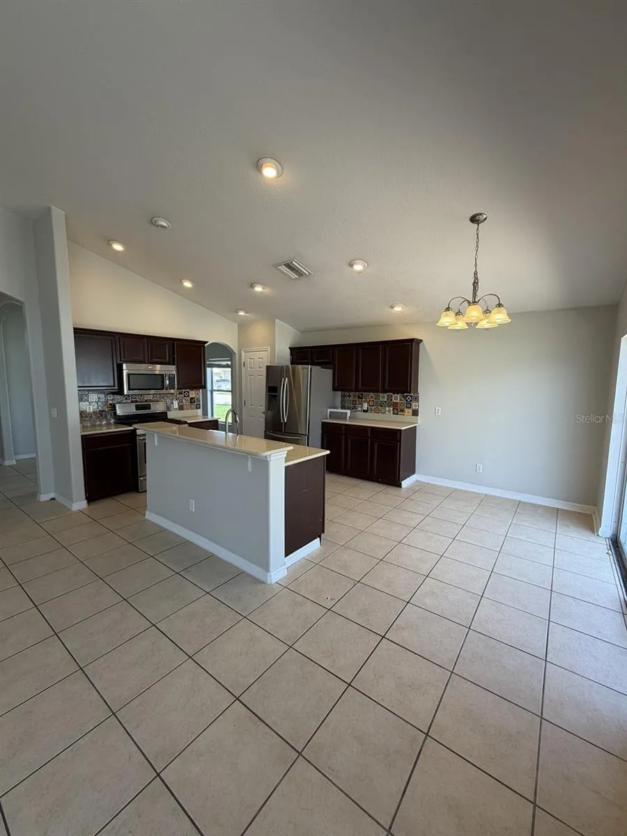 3035 BUCKEYE POINTE DRIVE Winter Haven, FL 33881