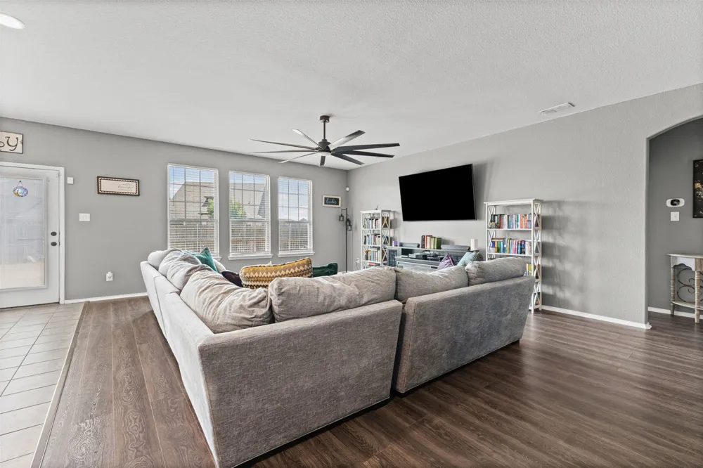 227 Hackney Street Waxahachie, TX 75165