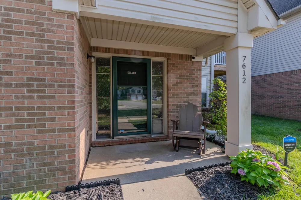 7612 Lacy Drive Belleville, MI 48111