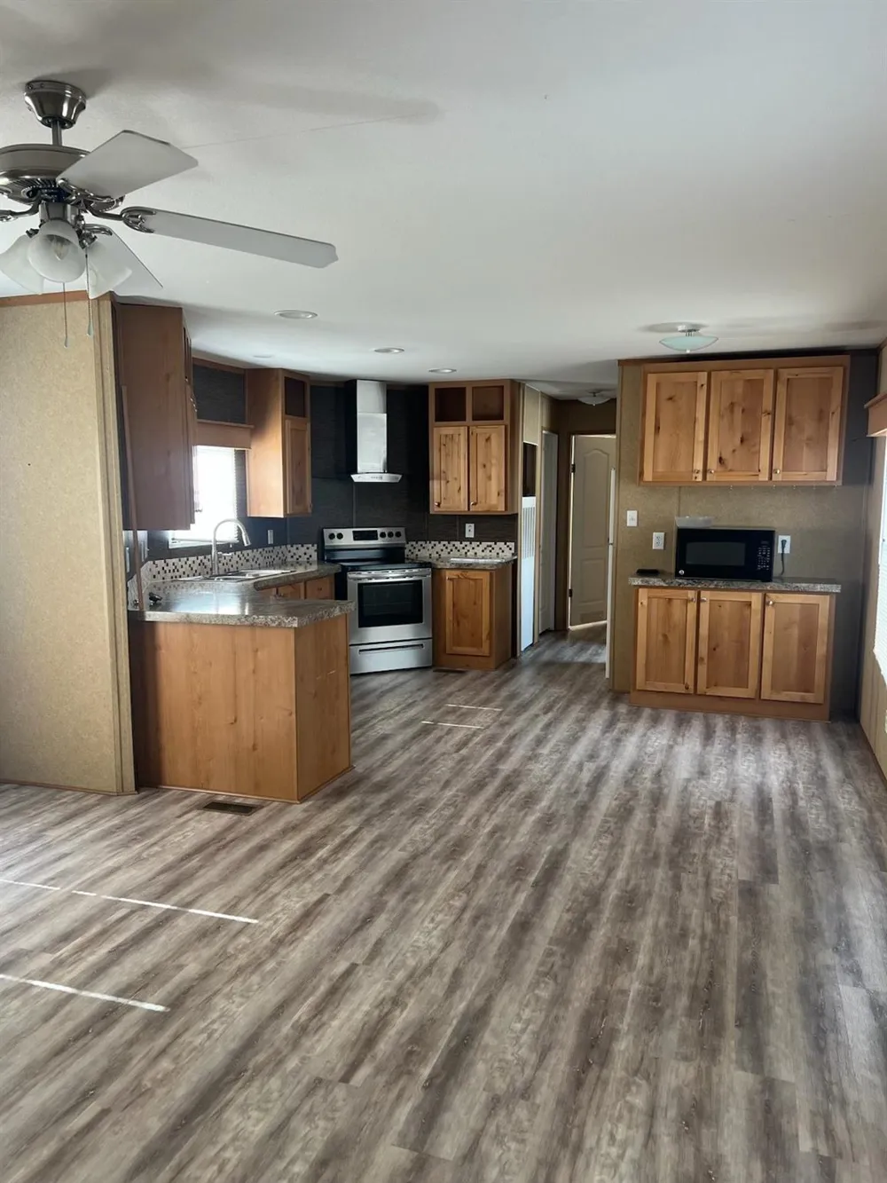 1412 Austin Street Bay City, TX 77414