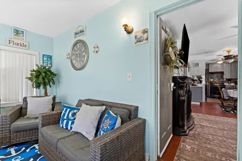 711 Cedar Place