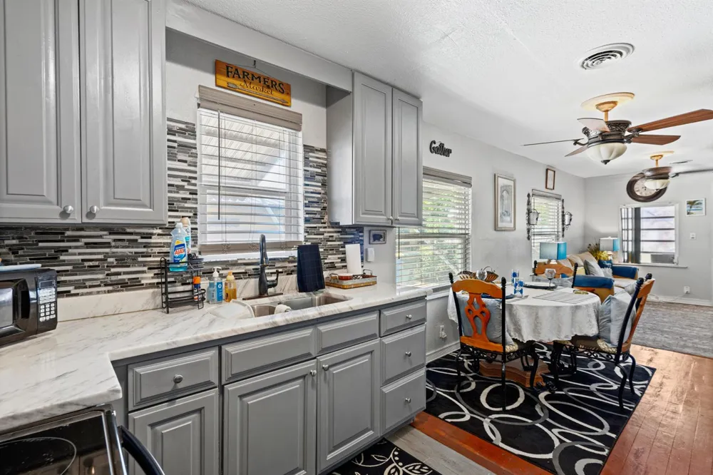 711 Cedar Place Fort Pierce, FL 34950