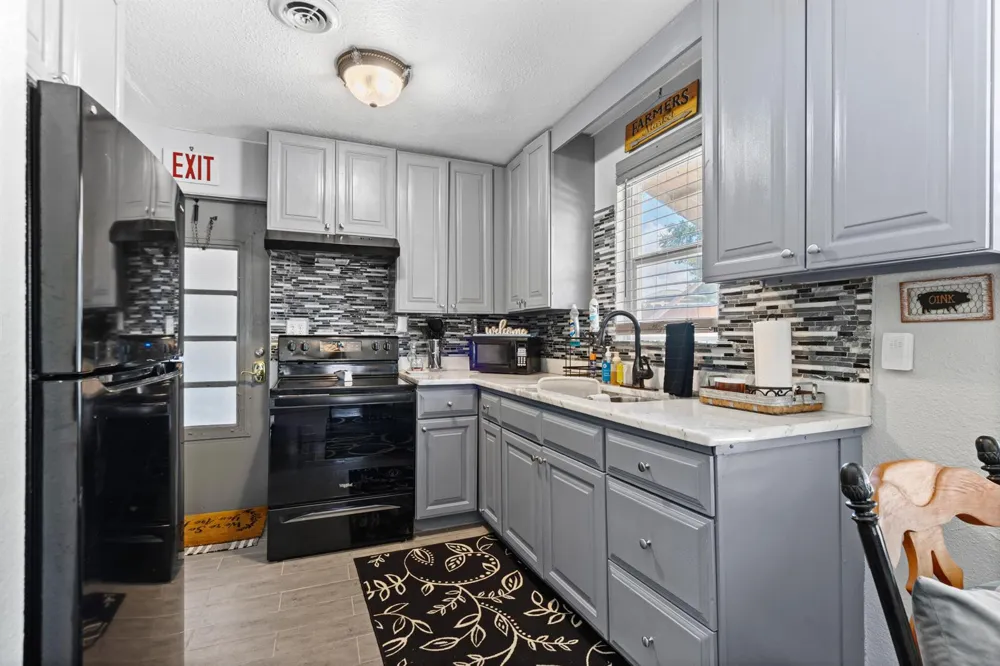 711 Cedar Place Fort Pierce, FL 34950
