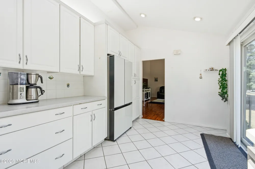 203 Central Avenue Edison, NJ 08817