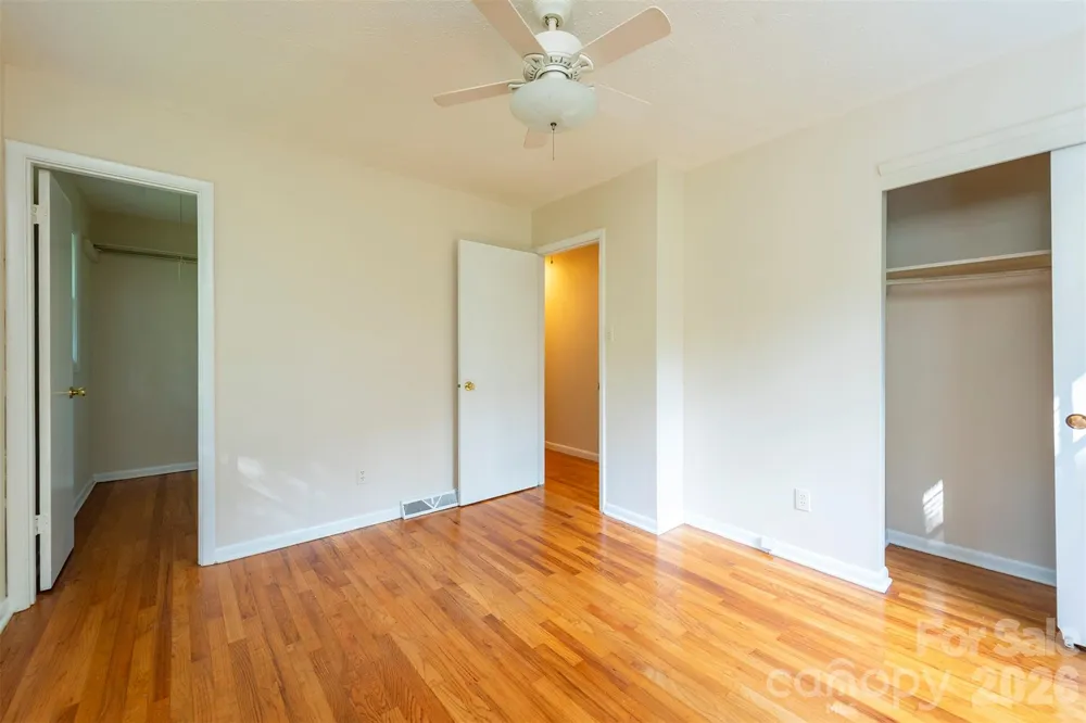 76 Maple Springs Road Asheville, NC 28805