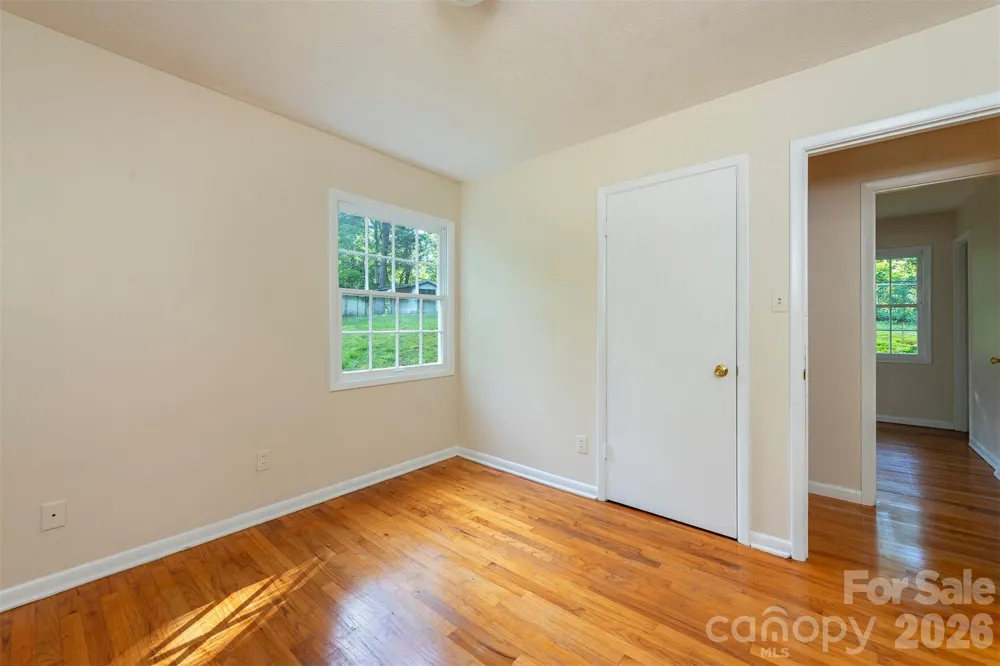 76 Maple Springs Road Asheville, NC 28805
