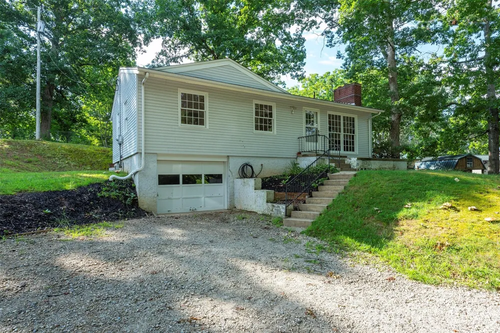 76 Maple Springs Road Asheville, NC 28805