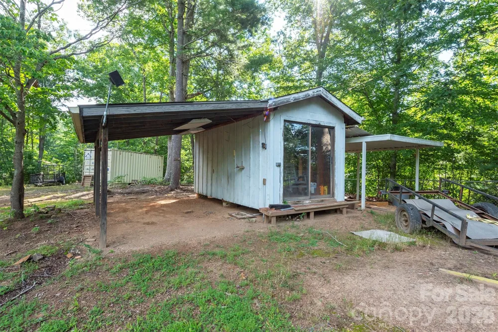 76 Maple Springs Road Asheville, NC 28805
