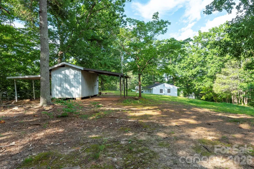 76 Maple Springs Road Asheville, NC 28805