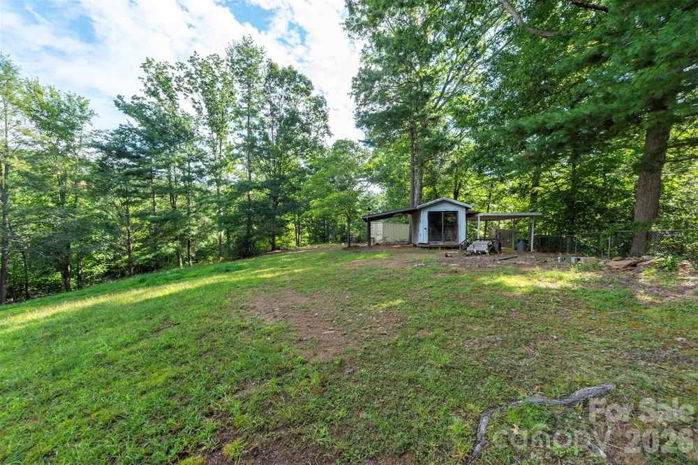 76 Maple Springs Road Asheville, NC 28805