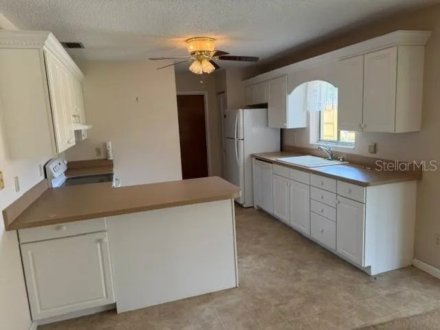 3048 UNITY TREE DRIVE Edgewater, FL 32141