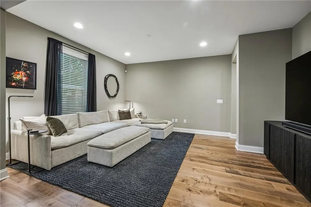 6729 Prelude Drive Sandy Springs, GA 30328