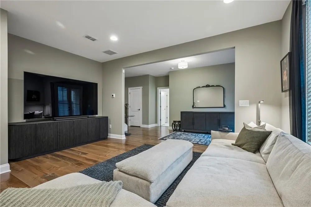6729 Prelude Drive Sandy Springs, GA 30328