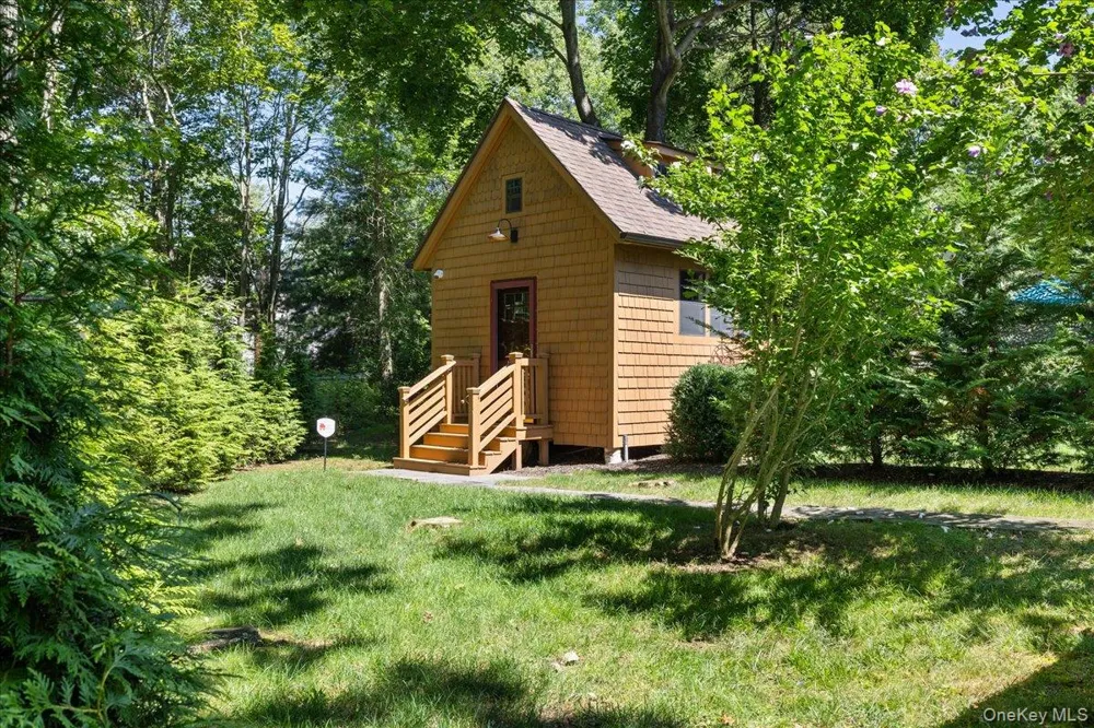 595 Greenfields Lane Southold, NY 11971