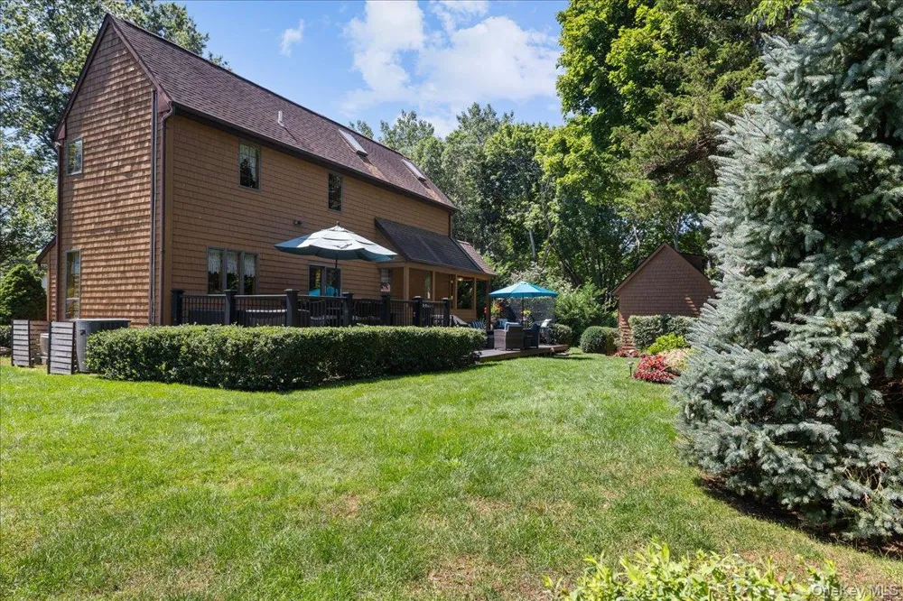595 Greenfields Lane Southold, NY 11971