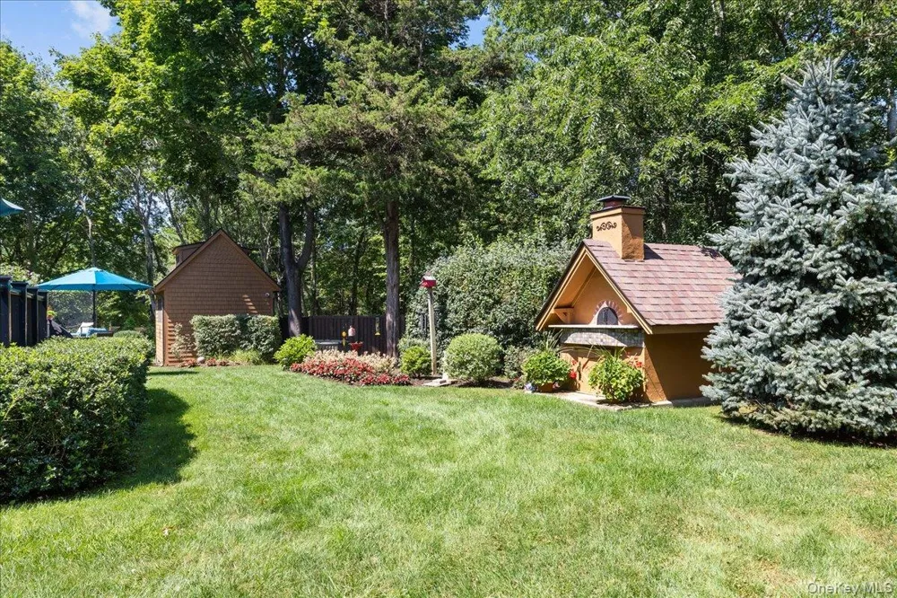 595 Greenfields Lane Southold, NY 11971