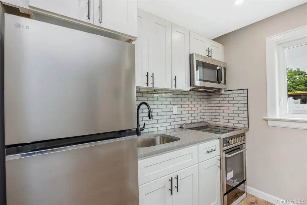 29 Tyler Street #9 Rocky Point, NY 11778