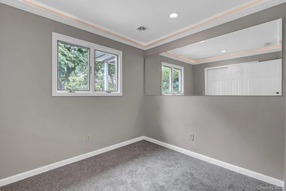 466 W 4th Street West Islip, NY 11795