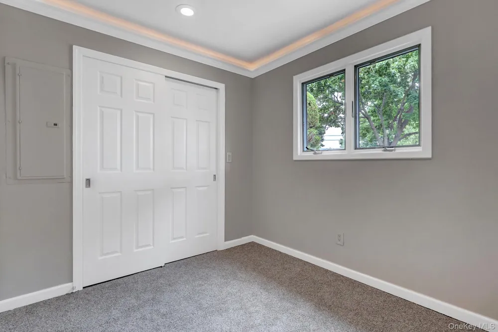 466 W 4th Street West Islip, NY 11795