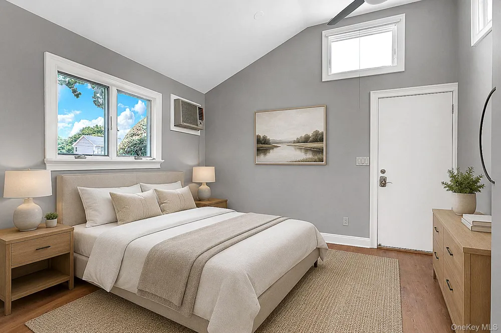 466 W 4th Street West Islip, NY 11795