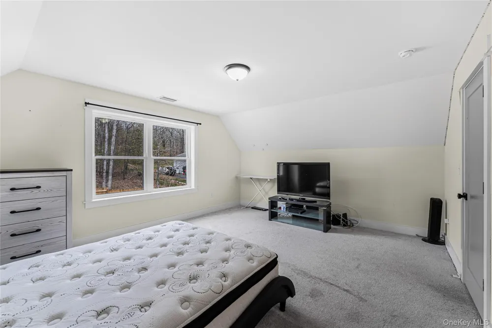 164 Shawanga Lodge Road Bloomingburg, NY 12721