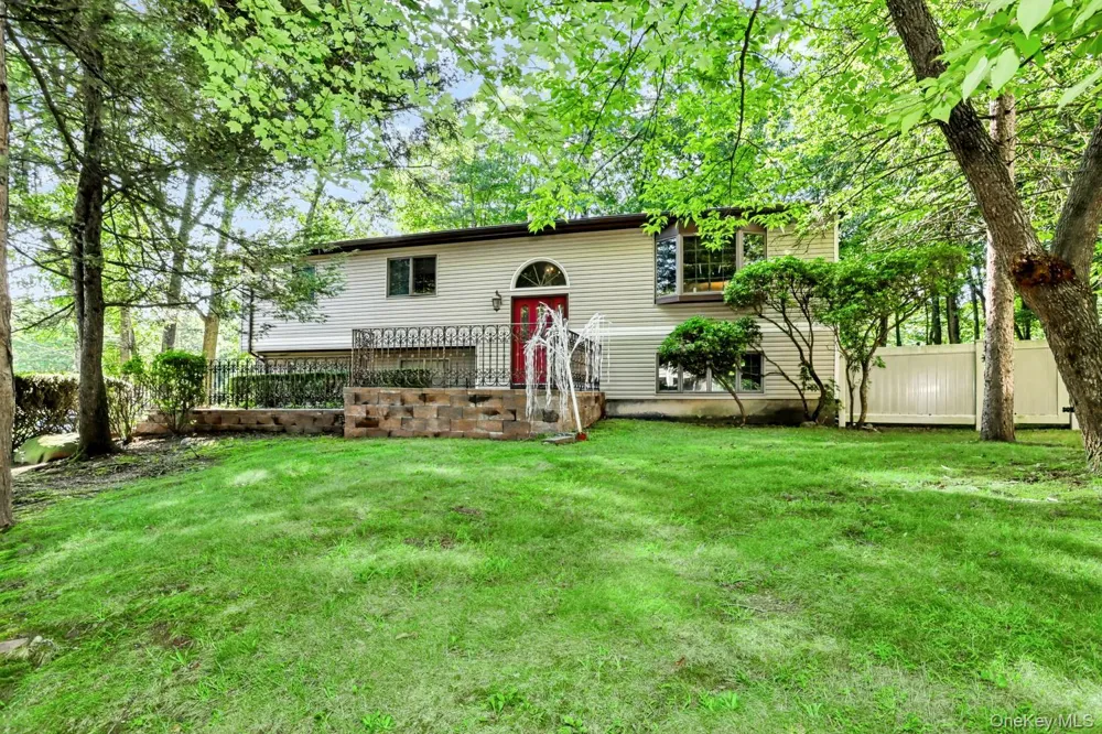 15 Balmoral Drive Spring Valley, NY 10977