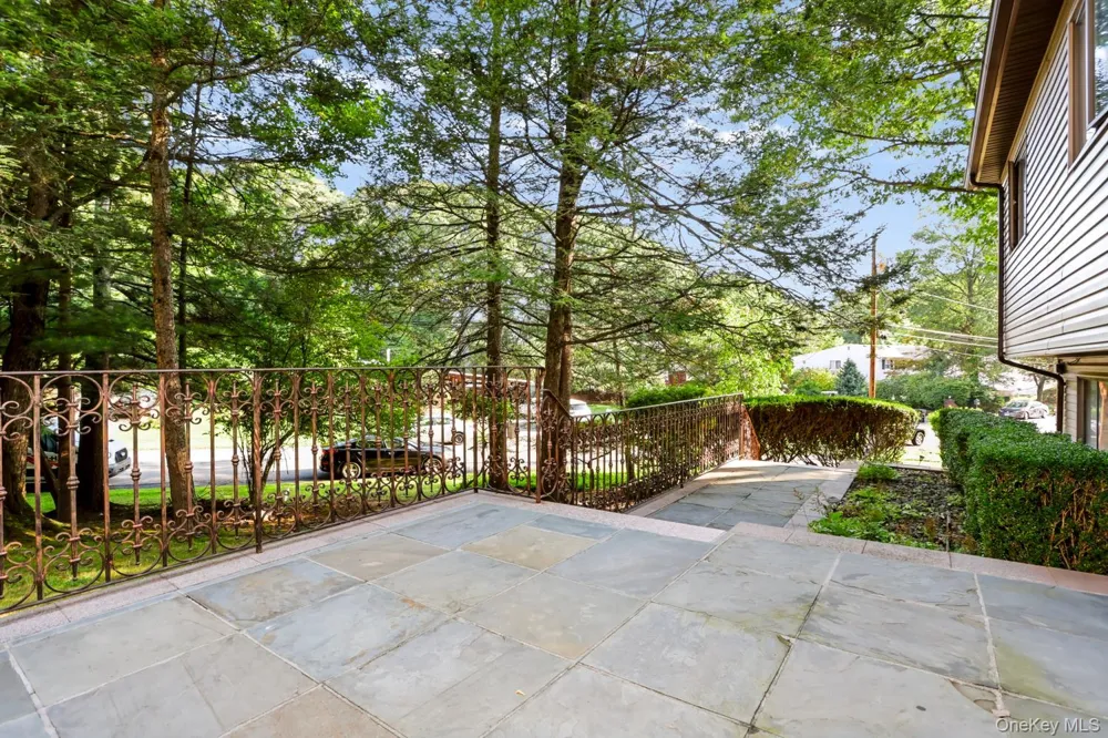 15 Balmoral Drive Spring Valley, NY 10977