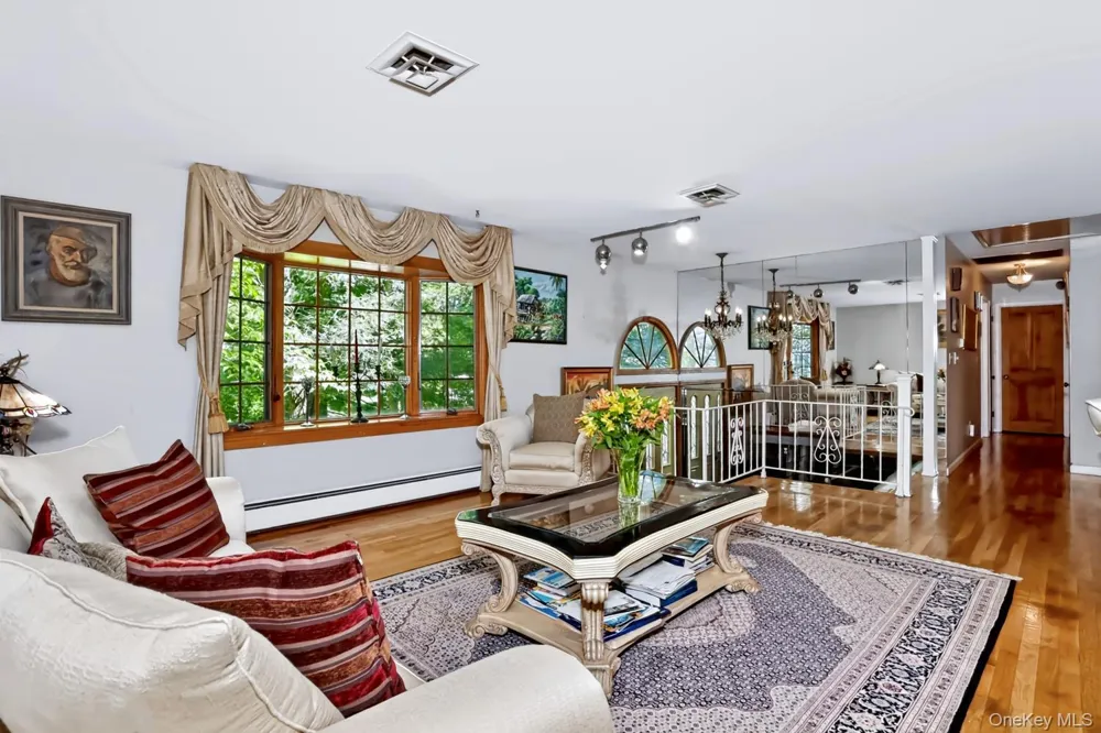 15 Balmoral Drive Spring Valley, NY 10977