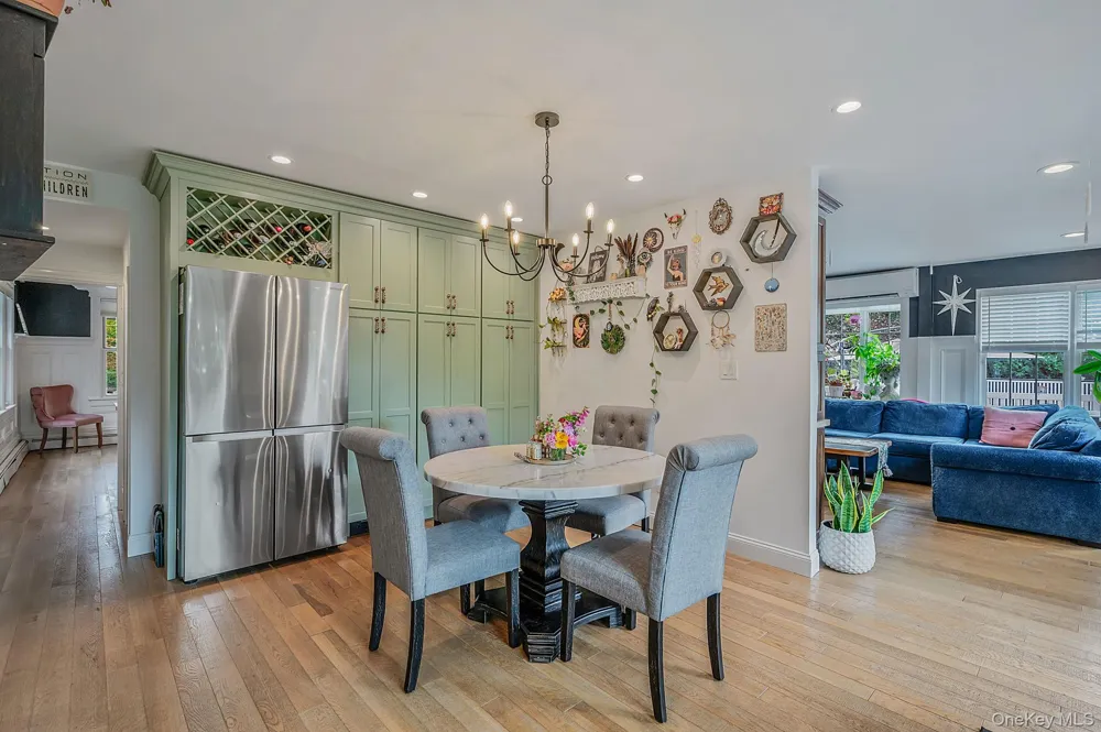 6 New York Avenue Stony Brook, NY 11790