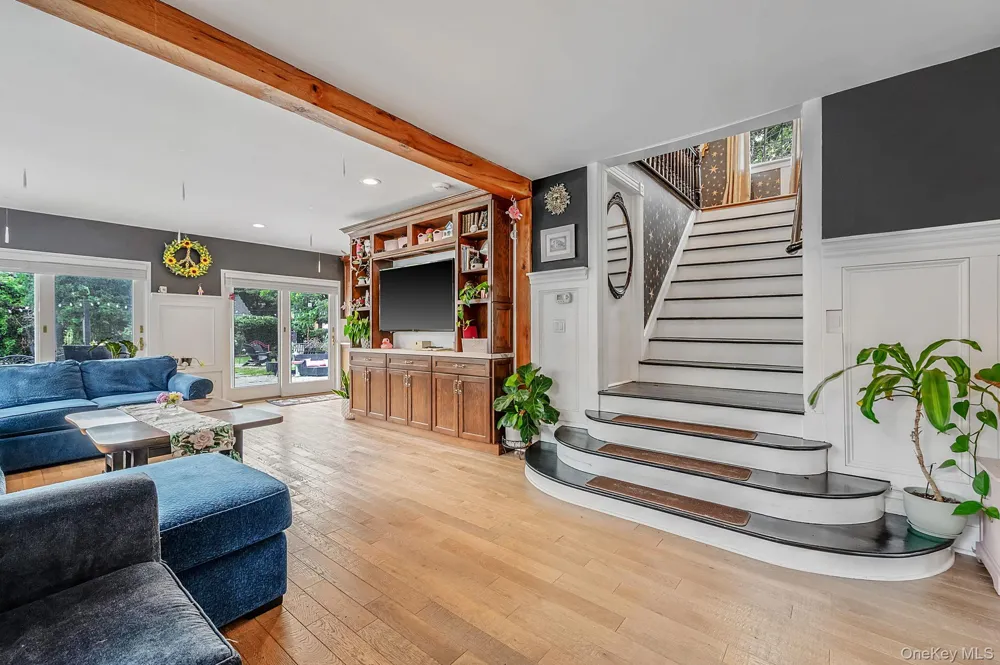 6 New York Avenue Stony Brook, NY 11790