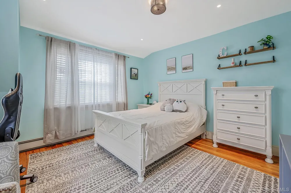 6 New York Avenue Stony Brook, NY 11790
