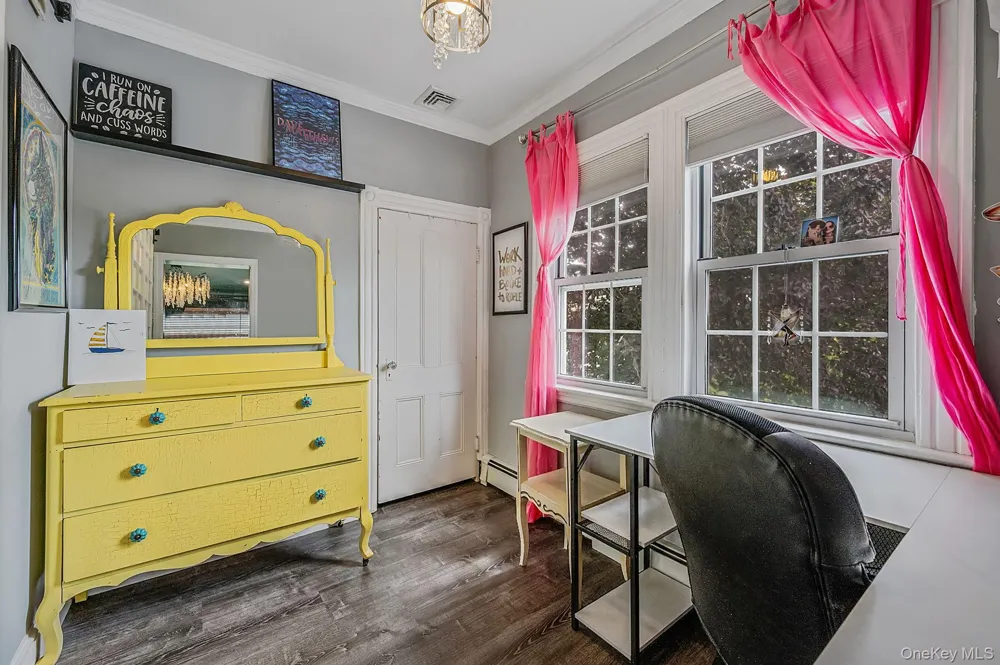 6 New York Avenue Stony Brook, NY 11790