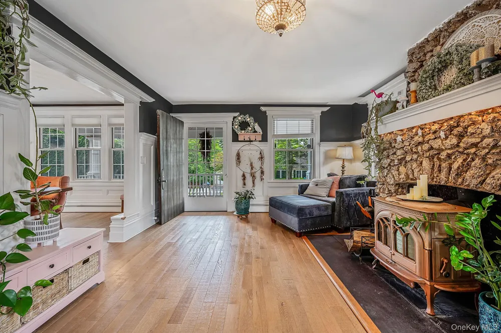 6 New York Avenue Stony Brook, NY 11790