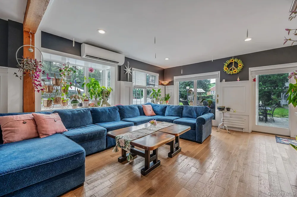 6 New York Avenue Stony Brook, NY 11790