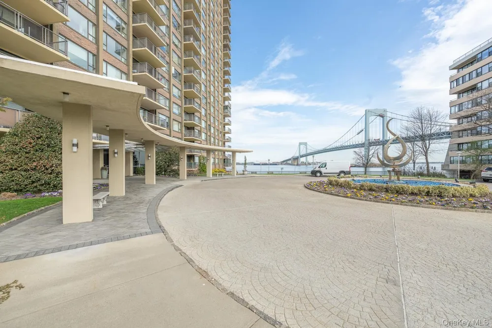 166-25 powells cove blvd #15G Beechhurst, NY 11357