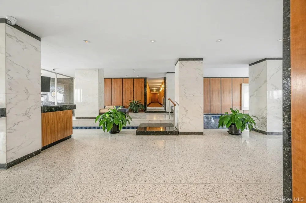 166-25 powells cove blvd #15G Beechhurst, NY 11357