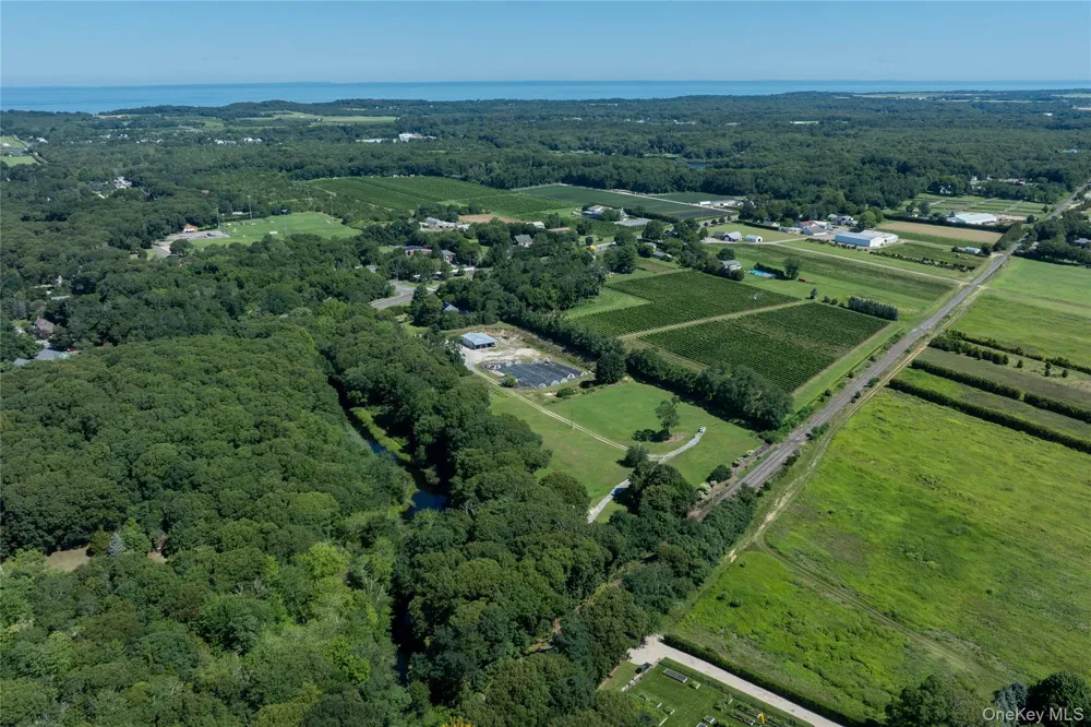 2450 Main Road Laurel, NY 11948